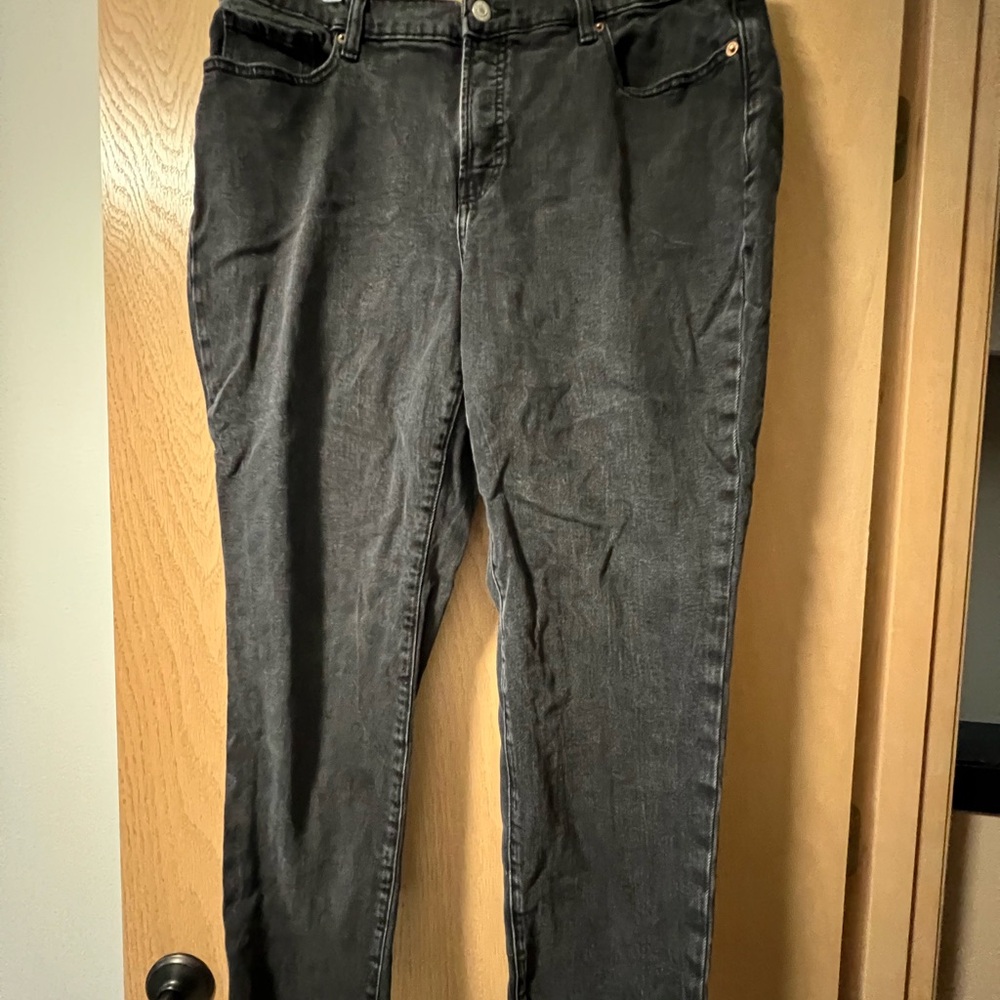 Old Navy Women's Charcoal Straight Leg Jeans